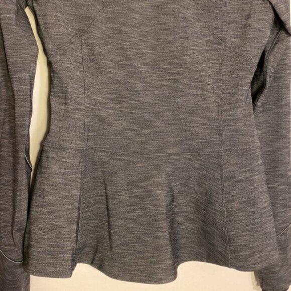 Lululemon Define Jacket Women's 6 Gray Black Full Zip Pockets Peplum Thumb Holes - Picture 15 of 16